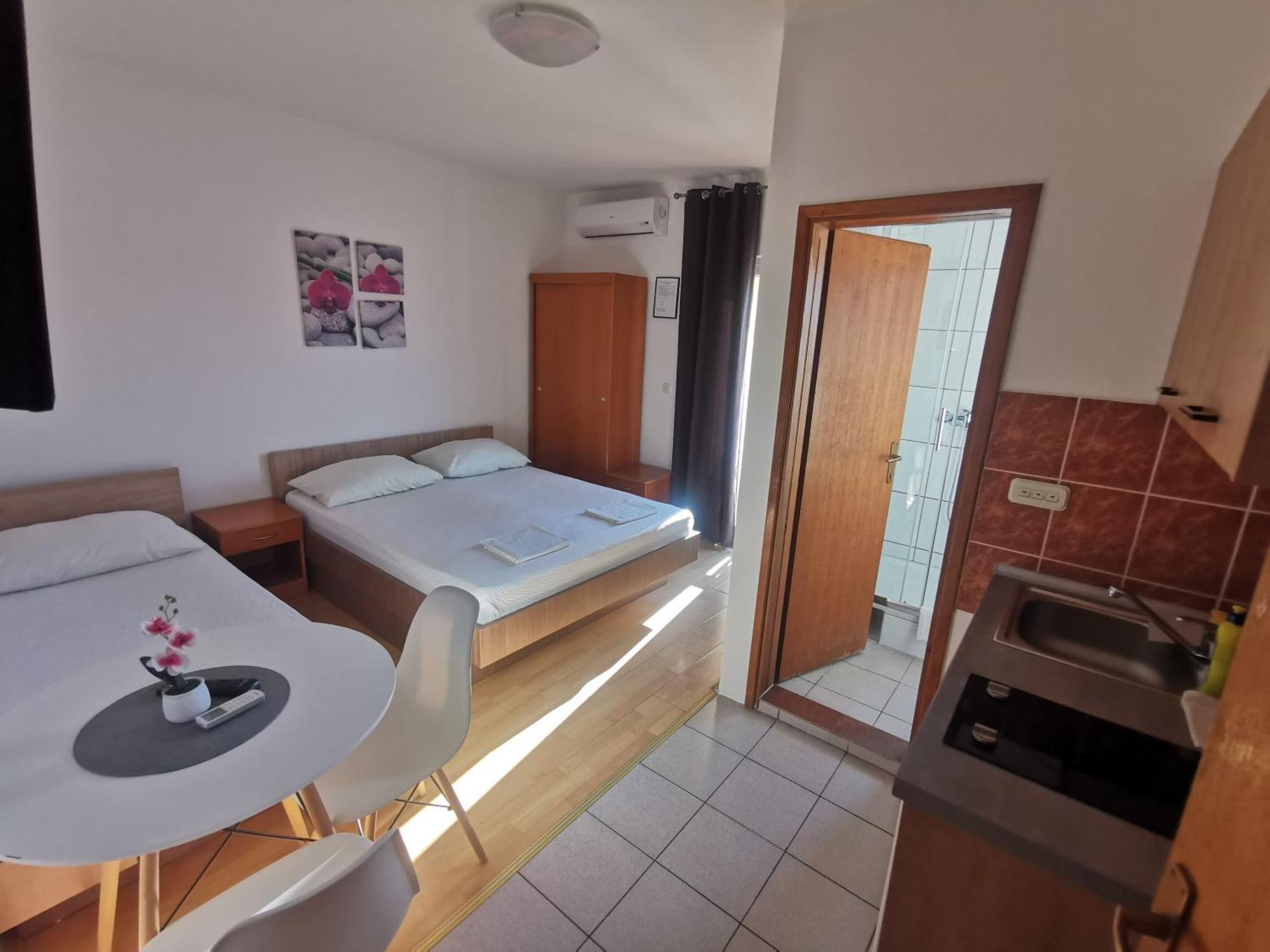 Apartmani Lezenic M Neum Zewnętrze zdjęcie
