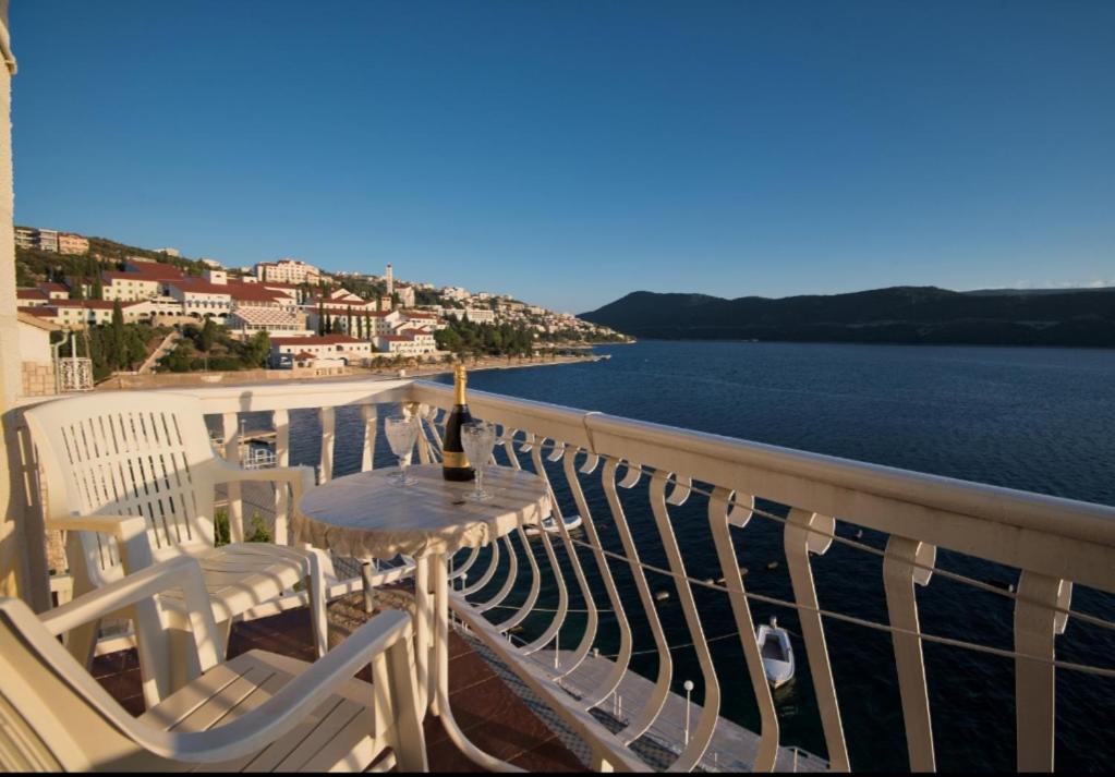 Apartmani Lezenic M Neum Zewnętrze zdjęcie